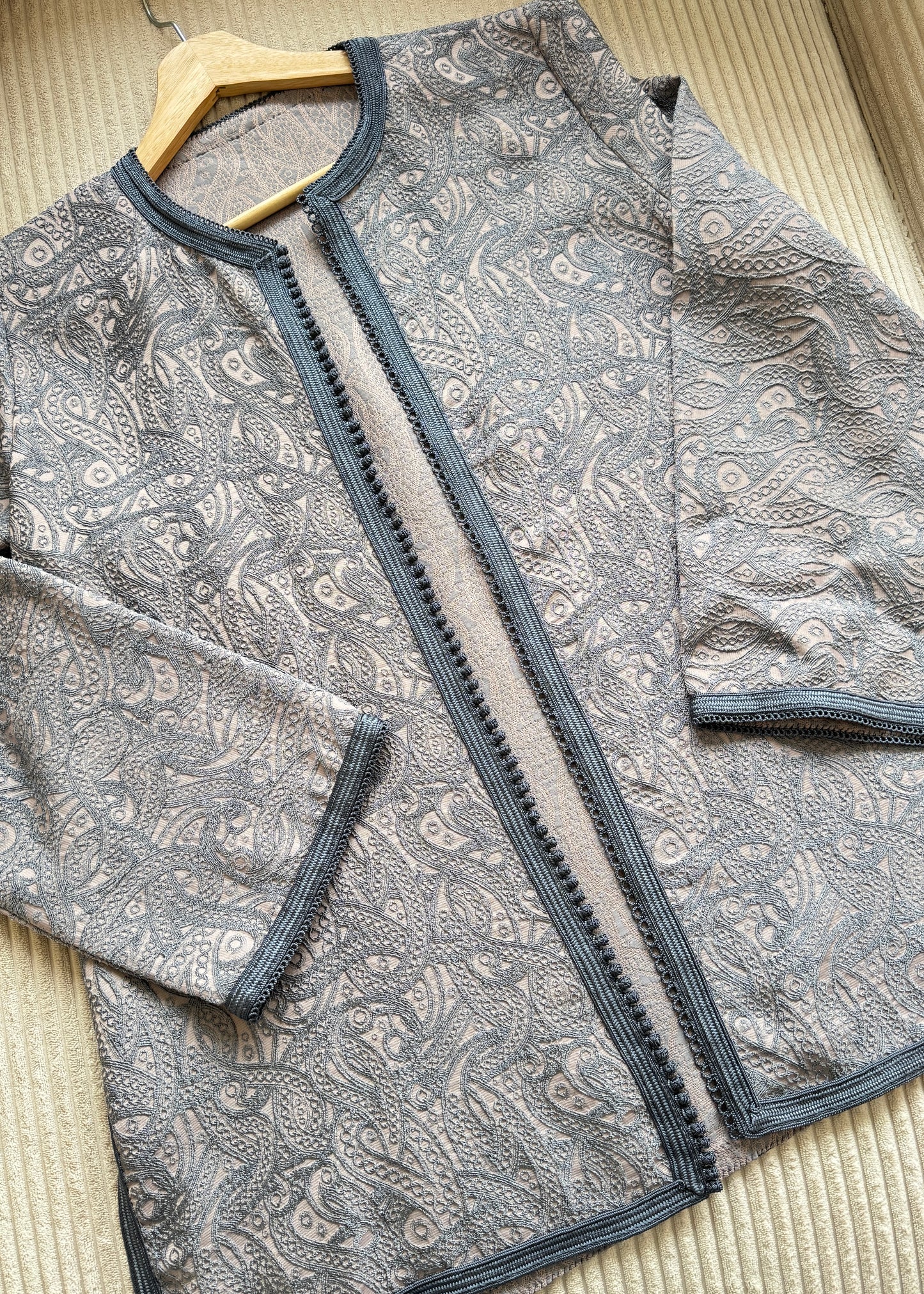 Veste traditionnelle en brocard